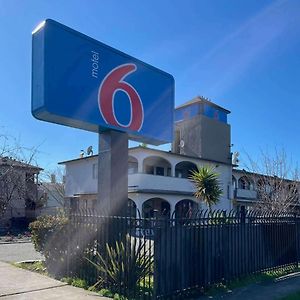 Motel 6 Richmond Ca Civic Center